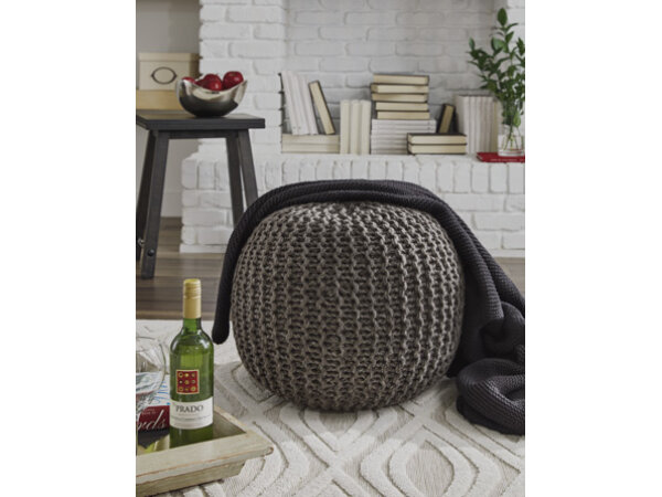 Latricia Pouf Ottomans & Poufs Ashley Furniture