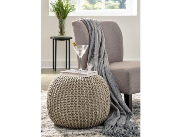 Latricia Pouf Ottomans & Poufs Ashley Furniture