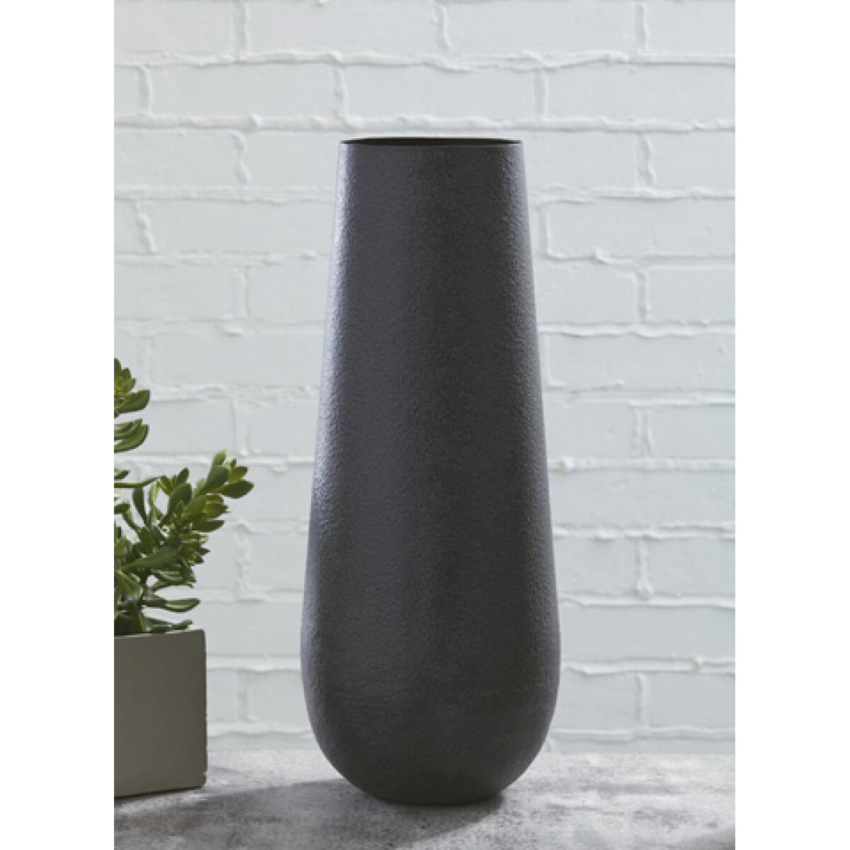 Fynn Vase Accents Ashley Furniture 11