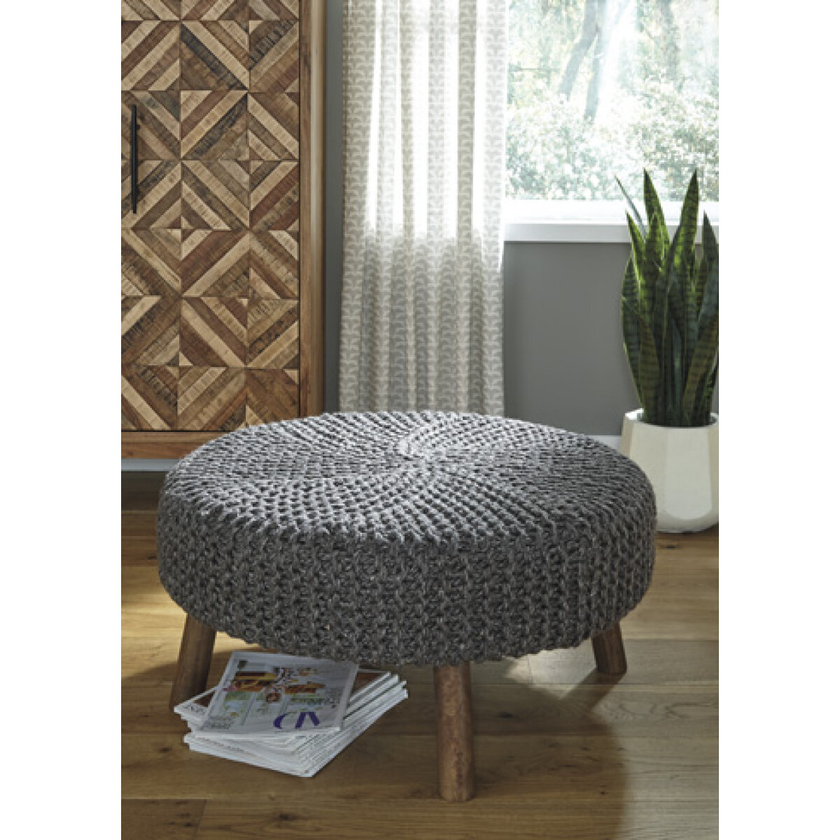 Jassmyn Oversized Accent Ottoman Ottomans & Poufs Ashley Furniture 11